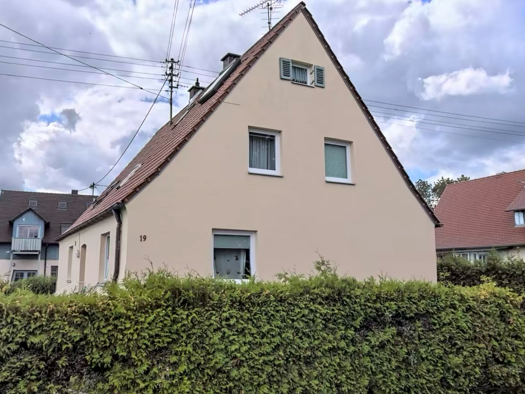 Mehrfamilienhaus zum Kauf 485.000 € 7 Zimmer 141 m² 588 m² Grundstück frei ab sofort Gablingen 86456