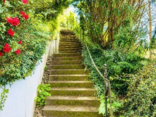 Einfamilienhaus zum Kauf 250.000 € 5 Zimmer 124,1 m² 1.219 m² Grundstück frei ab sofort Winzenhohl Hösbach 63768
