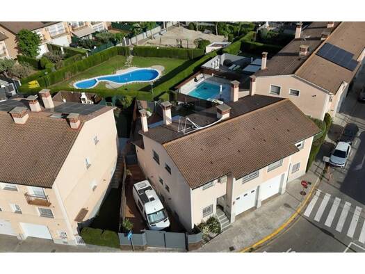 Villa zum Kauf 550.000 € 4 Zimmer 154 m² 200 m² Grundstück Lliçà d'Amunt 08186