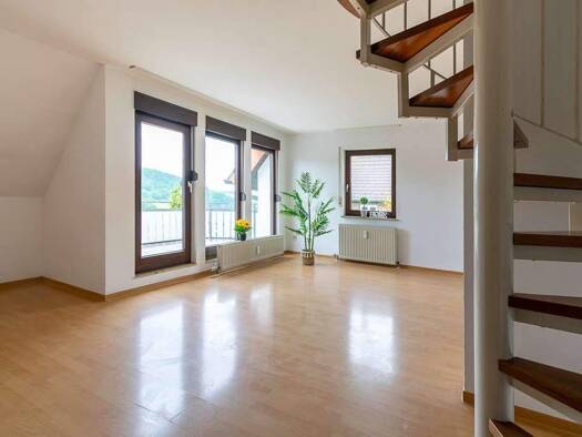 Maisonette zur Miete 700 € 4 Zimmer 93 m² 3. Geschoss Künzelsau 74653