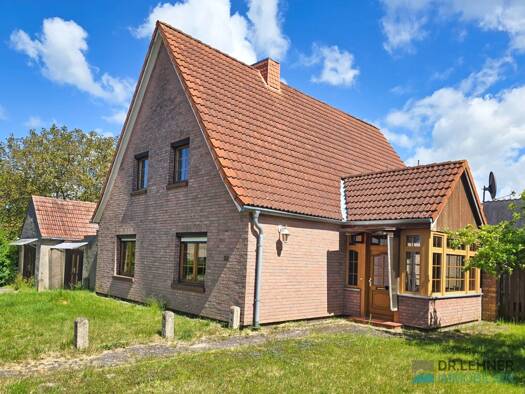 Einfamilienhaus zum Kauf 260.000 € 5 Zimmer 140 m² 2.696 m² Grundstück Völkshagen Marlow / Völkshagen 18337