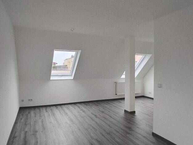 Wohnung zur Miete 330 € 1 Zimmer 34,8 m² 4. Geschoss frei ab sofort August-Bebel-Straße 04 Taucha 04425