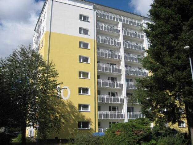 Wohnung zur Miete 390 € 1 Zimmer 31,8 m² 4. Geschoss frei ab 30.09.2025 Brüder-Grimm-Ring 10 Lübeck 23560