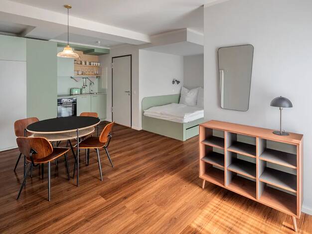 Studio zur Miete 1.125 € 1 Zimmer 40 m² frei ab sofort Braunschweiger Straße 21 Neukölln Berlin 12055