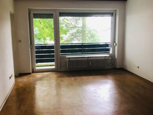 Studio zur Miete 460 € 1 Zimmer 38 m² 1. Geschoss frei ab 01.07.2026 Straubing 94315