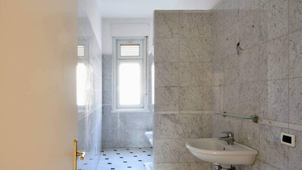 Studio zur Miete 4 Zimmer 200 m² 3. Geschoss Bozen 39100