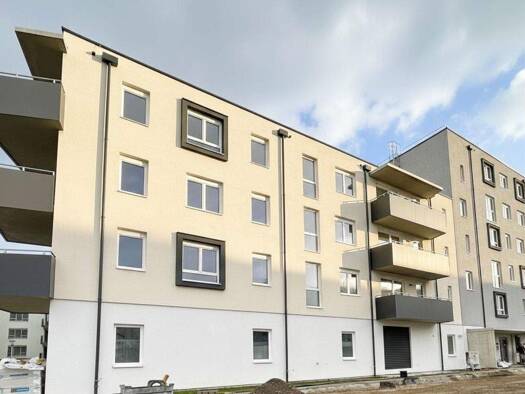 Wohnung zur Miete - Erstbezug 1.190 € 4 Zimmer 88,7 m² 1. Geschoss Stadionstraße Wiener Neustadt 2700