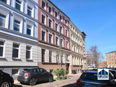 Mehrfamilienhaus zum Kauf 1.036.000 € 23 Zimmer 598,1 m² 561 m² Grundstück Feldstadt Schwerin 19053