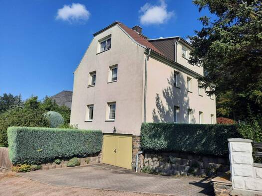 Mehrfamilienhaus zum Kauf 205.000 € 13 Zimmer 190 m² 760 m² Grundstück frei ab sofort Am Zöffelpark 11 Crimmitschau Crimmitschau 08451