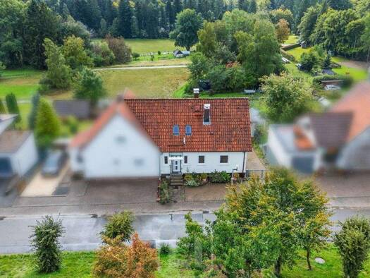 Doppelhaushälfte zum Kauf 279.000 € 5 Zimmer 109,5 m² 736 m² Grundstück Dobel 75335