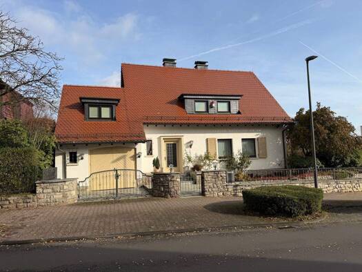 Einfamilienhaus zum Kauf 1.285.000 € 8 Zimmer 183 m² 681 m² Grundstück frei ab sofort Friedrichsdorf 61381