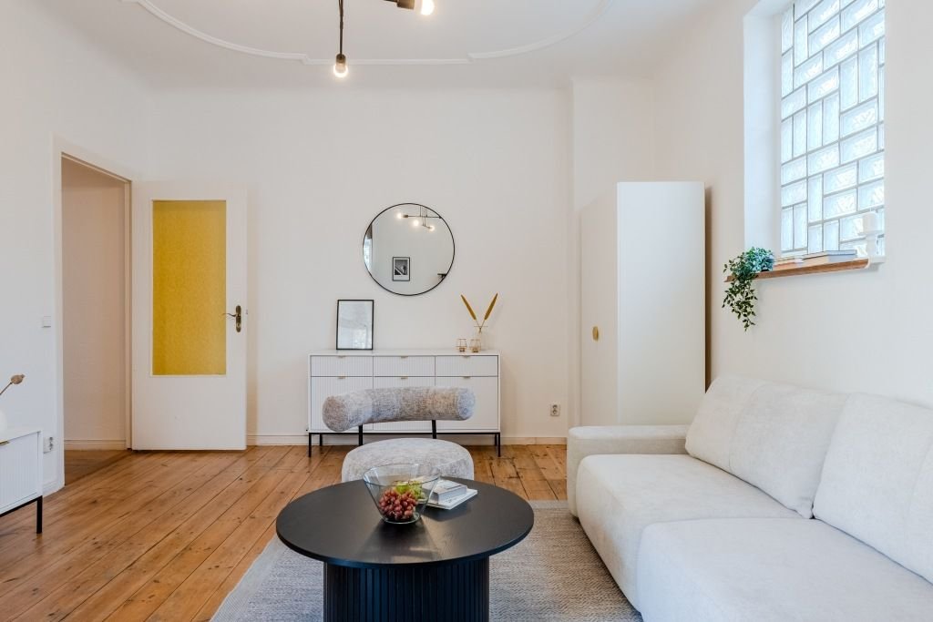 Wohnung zur Miete Wohnen auf Zeit 2.475 € 2 Zimmer 55 m²<br/>Wohnfläche 31.01.2025<br/>Verfügbarkeit Mainzer Straße Neukölln Berlin 12053