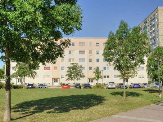Wohnung zur Miete 344 € 3 Zimmer 57,3 m² 4. Geschoss Veszpremer Straße 28 Südstadt Halle 06130