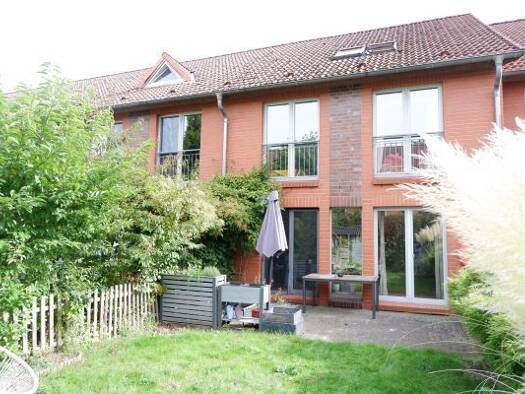 Reihenhaus zur Miete 1.450 € 5 Zimmer 131 m² 168 m² Grundstück frei ab 01.12.2026 Geesthacht 21502