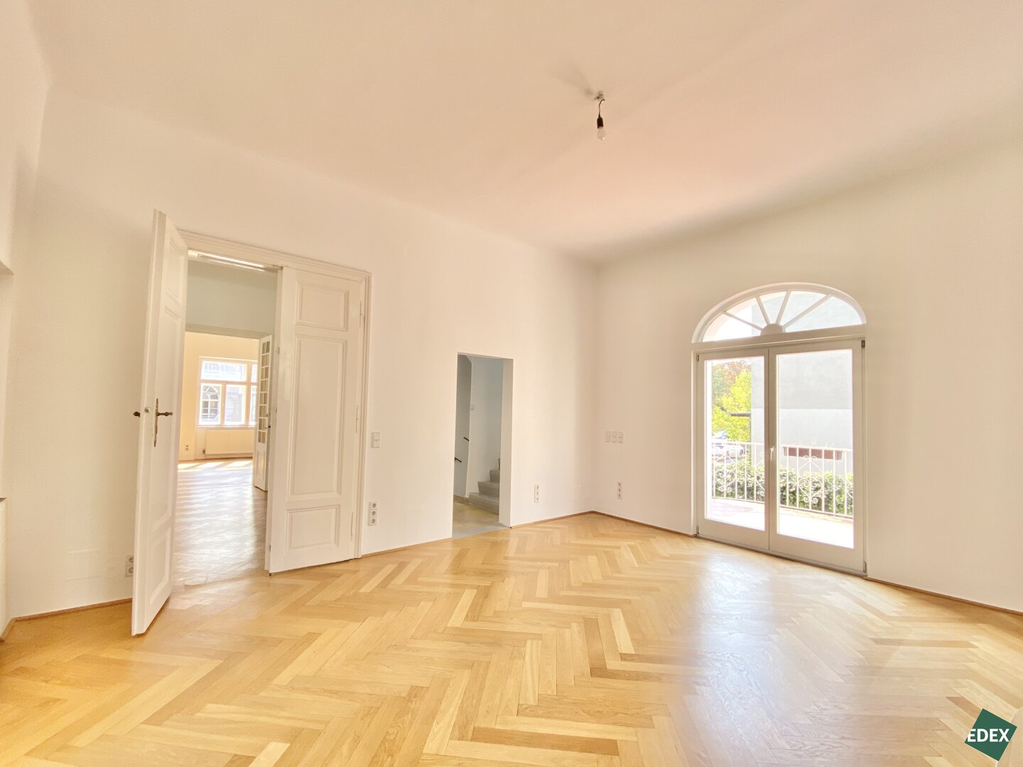 Villa zur Miete 2.548,18 € 7 Zimmer 200 m²<br/>Wohnfläche ab sofort<br/>Verfügbarkeit Schmidtgasse Baden 2500