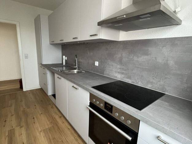 Wohnung zur Miete 526 € 2 Zimmer 70,2 m² 4. Geschoss frei ab sofort Rosa-Luxemburg-Allee 69 Hohenstücken Brandenburg an der Havel 14772