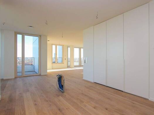 Wohnung zur Miete 3.024 € 3 Zimmer 119,1 m² 10. Geschoss frei ab 01.06.2026 Memminger Platz 4 Moosach München 80997