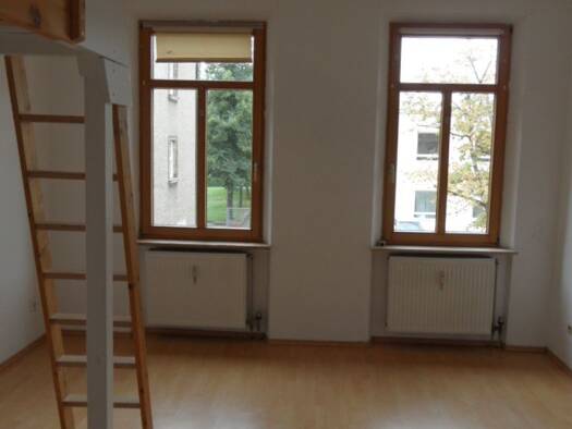 Wohnung zur Miete 350 € 1 Zimmer 31 m² Geschoss 1/4 frei ab 01.09.2026 Innenstadt Fürth 90762