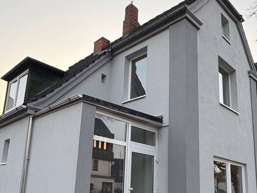 Einfamilienhaus zur Miete 1.700 € 4,5 Zimmer 100 m² 240 m² Grundstück frei ab 01.10.2026 Schlutup Schlutup 23568