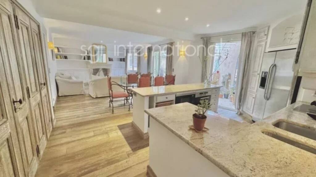 Wohnung zum Kauf 1.790.000 € 4 Zimmer 95 m² 1. Geschoss Zone Ouest Urbaine Saint-Tropez 83990