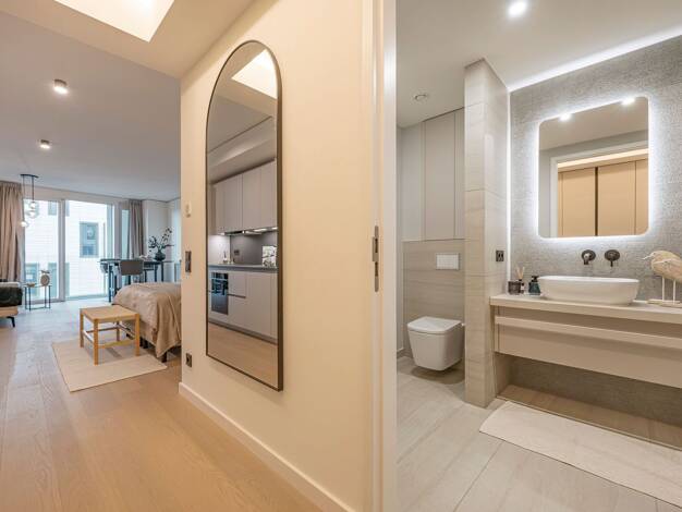 Studio zur Miete 1.609 € 1 Zimmer 45,9 m² 9. Geschoss HafenCity Hamburg 20457