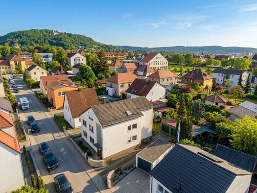 Mehrfamilienhaus zum Kauf 495.000 € 10 Zimmer 226 m² 454 m² Grundstück frei ab 01.12.2026 Neumarkt Neumarkt in der Oberpfalz 92318