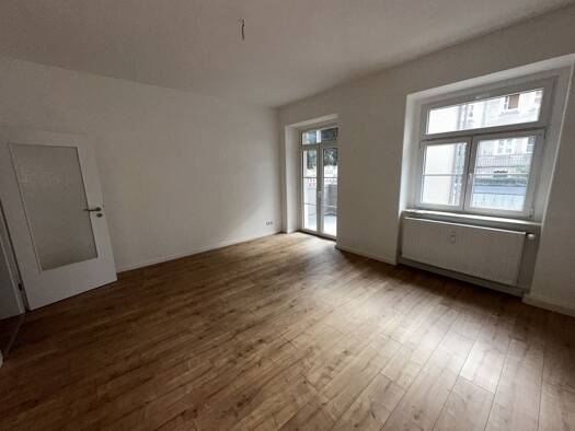 Wohnung zur Miete 460 € 3 Zimmer 76,6 m² 3 Geschosse frei ab sofort Zittau 02763