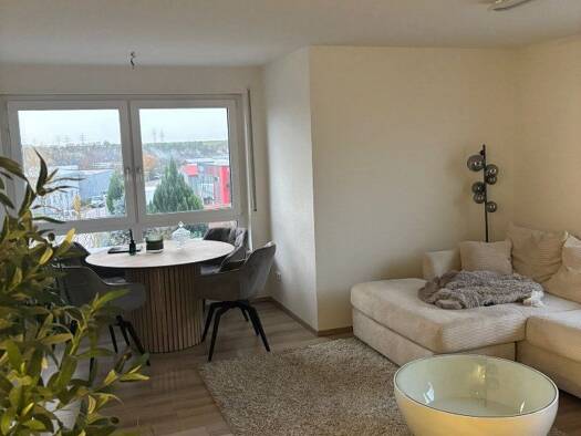 Penthouse zur Miete 900 € 2 Zimmer 70 m² Geschoss 1/3 frei ab 01.10.2026 Benningen am Neckar 71726