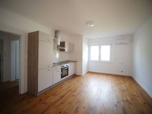 Wohnung zur Miete 480 € 2 Zimmer 41 m² 2. Geschoss frei ab sofort Innenstadt Neunkirchen 66538