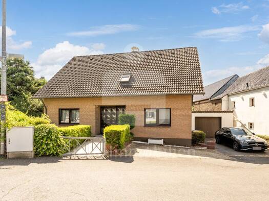 Mehrfamilienhaus zum Kauf 449.000 € 8 Zimmer 188 m² 788 m² Grundstück Euenheim Euskirchen 53881