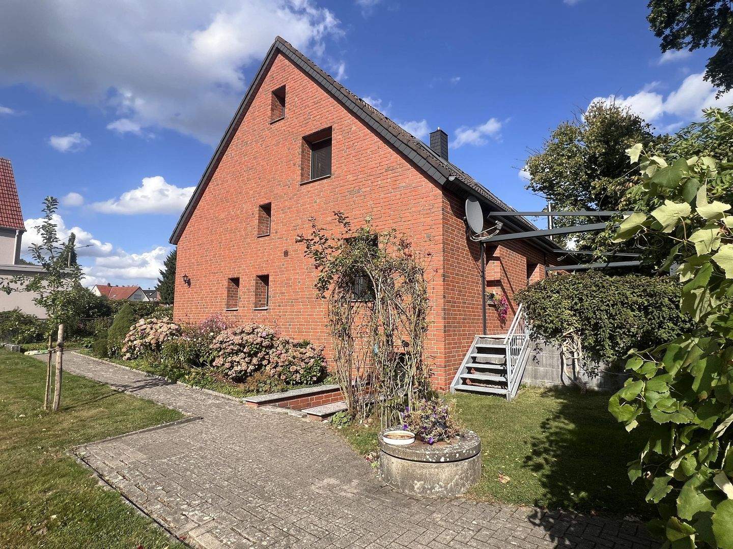 Einfamilienhaus zum Kauf - Ansicht 2