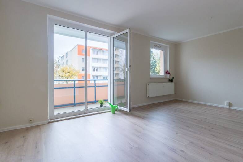 Wohnung zur Miete 346 € 3 Zimmer 57,7 m² 2. Geschoss Brünlasberg 43 Aue 08280