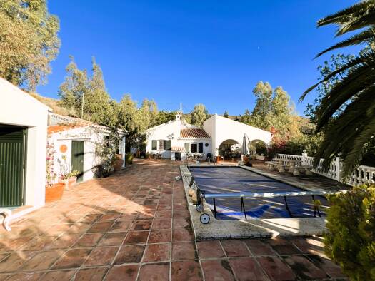 Einfamilienhaus zum Kauf provisionsfrei 549.000 € 5 Zimmer 200 m² 10.000 m² Grundstück Cómpeta 29754