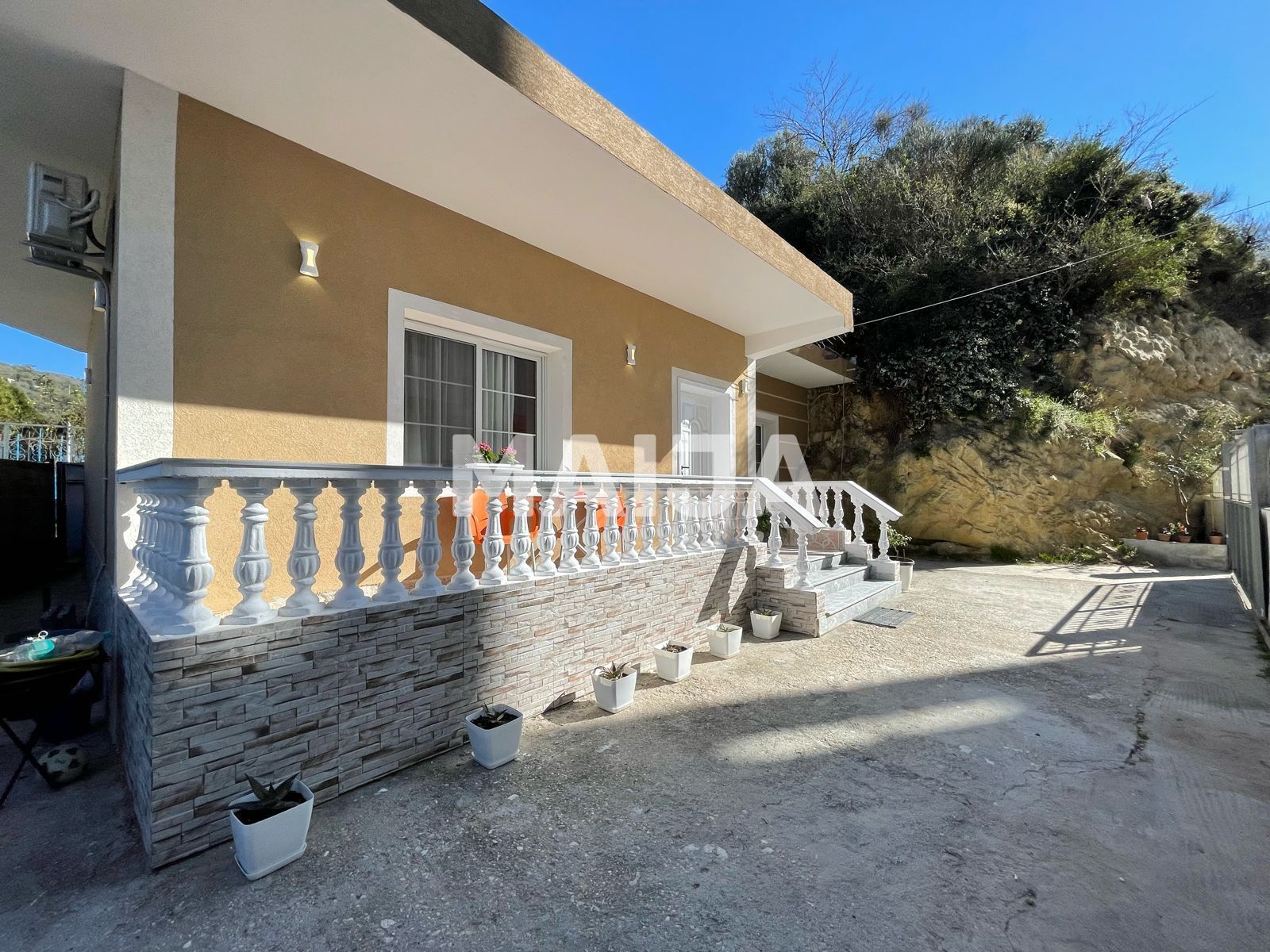 Haus zur Miete 240 € 2 Zimmer 80 m²<br/>Wohnfläche Rr.Zenel Murra, Uji i Ftohte, Nr 19 Qendër Vlorë 9402