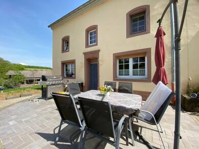 Einfamilienhaus zum Kauf 385.000 € 5 Zimmer 150 m² 4.989 m² Grundstück Körperich-Niedersgegen 54675