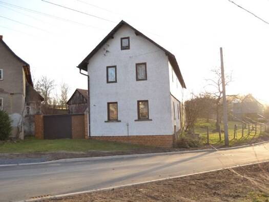 Haus zum Kauf 125.500 € 6 Zimmer 200 m² 3.500 m² Grundstück frei ab sofort Reitzengeschwenda 14 Reitzengeschwenda Drognitz 07338