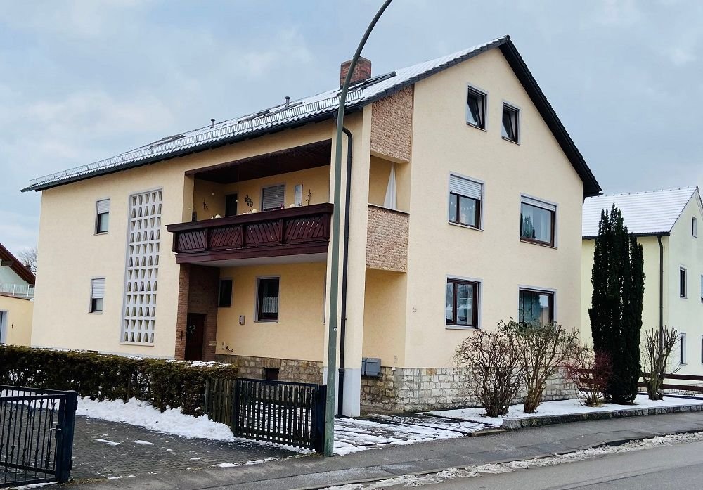 Wohnung zur Miete 670 € 4 Zimmer 144 m²<br/>Wohnfläche Fischbacher Straße 26 Teublitz Teublitz 93158