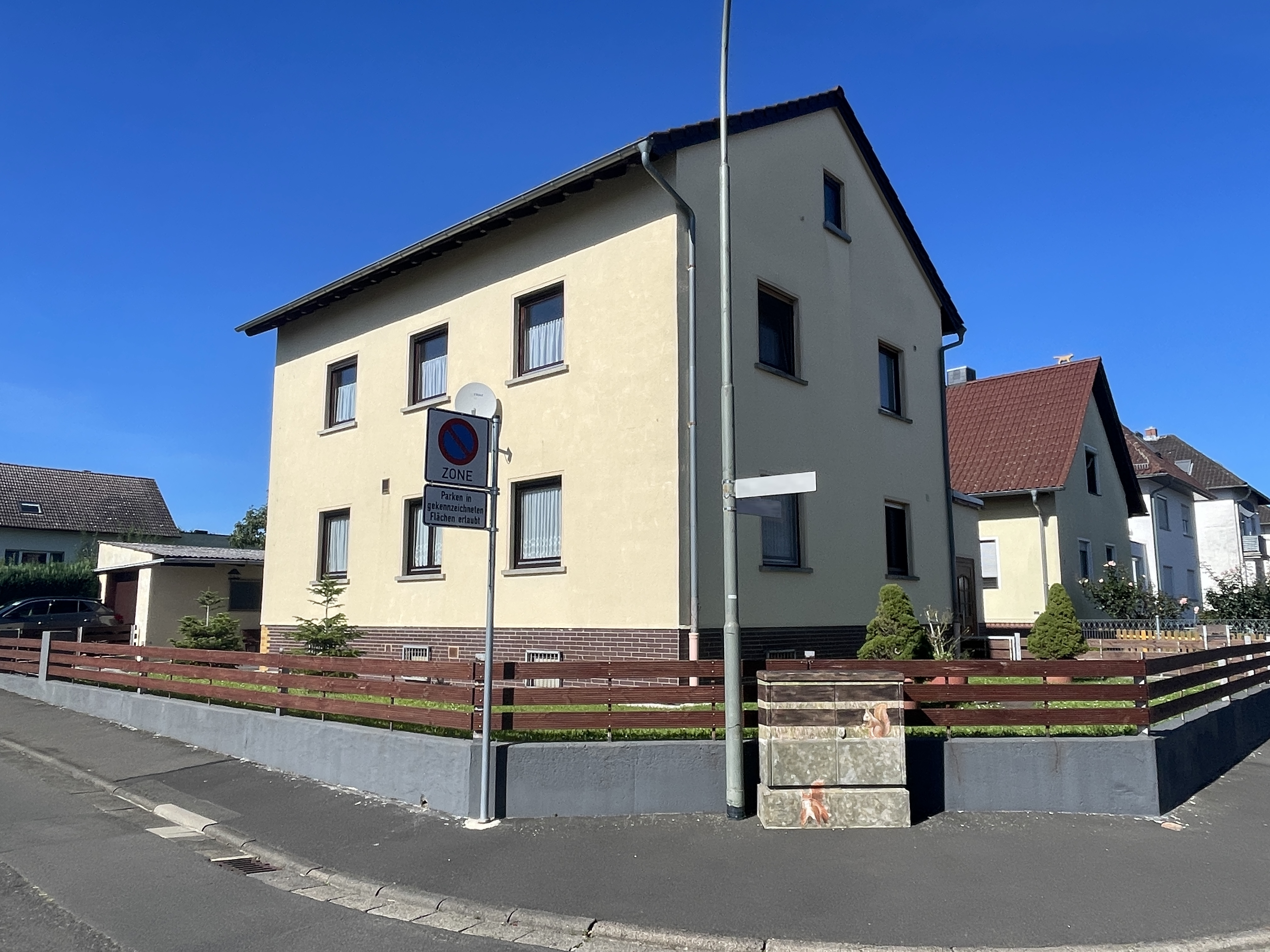 Einfamilienhaus zum Kauf 299.000 € 5 Zimmer 131,1 m²<br/>Wohnfläche 385 m²<br/>Grundstück Bellersheim Hungen 35410