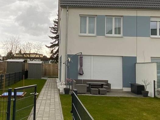 Doppelhaushälfte zur Miete 2.500 € 5 Zimmer 135 m² 305 m² Grundstück frei ab 01.10.2026 Rudow Berlin 12355