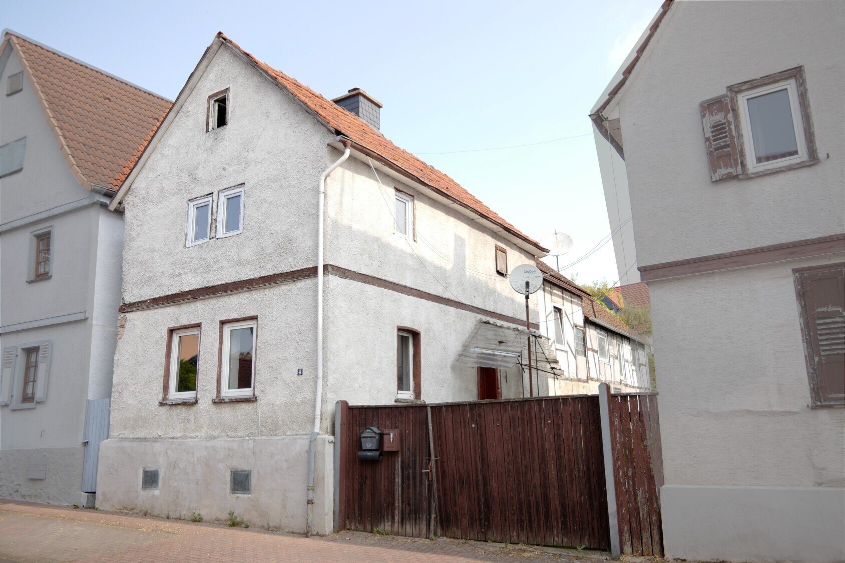 Einfamilienhaus zum Kauf 5 Zimmer 205 m²<br/>Wohnfläche 578 m²<br/>Grundstück Rathausgasse 4 Wölfersheim Wölfersheim 61200