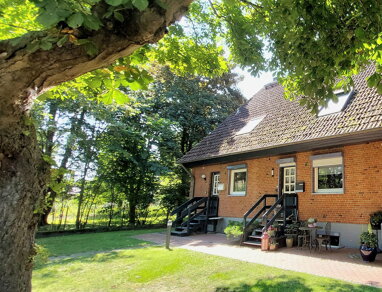 Mehrfamilienhaus zum Kauf provisionsfrei 479.000 € 2 Zimmer 115 m² 271 m² Grundstück Strandstr. 2 Niendorf/Ostsee Niendorf / Timmendorfer Strand 23669