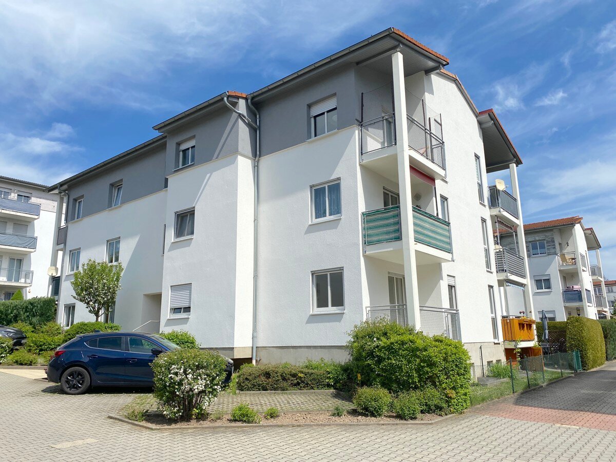 Mehrfamilienhaus zum Kauf als Kapitalanlage geeignet 550.000 € 15 Zimmer 570 m²<br/>Wohnfläche Meerane Meerane 08393