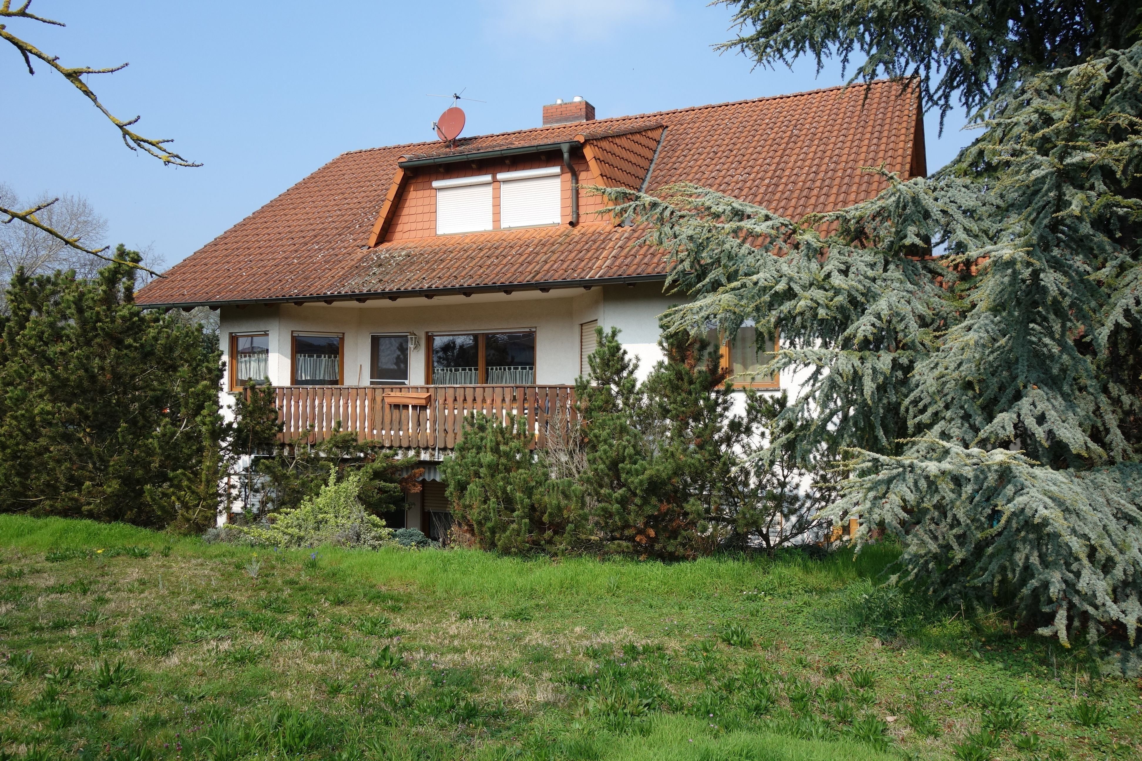 Mehrfamilienhaus zum Kauf 868.000 € 8 Zimmer 265 m²<br/>Wohnfläche 1.650 m²<br/>Grundstück Lorsch 64653