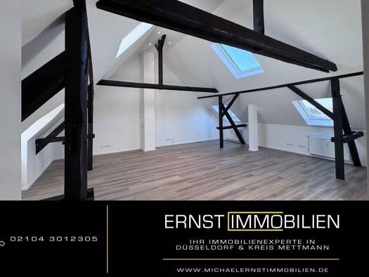 Wohnung zur Miete 1.330 € 3 Zimmer 107 m² Geschoss 4/4 frei ab 15.09.2026 Reisholzer Straße 1 Lierenfeld Stadtbezirk 8 40231