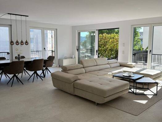 Wohnung zur Miete 1.600 € 2 Zimmer 95 m² 2. Geschoss Waldkirch 79183