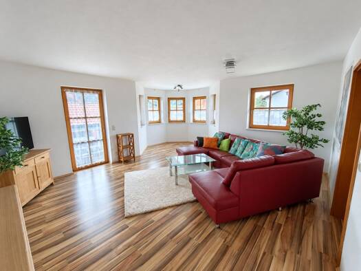 Wohnung zum Kauf 269.000 € 4 Zimmer 138 m² Schöfweg Schöfweg 94572