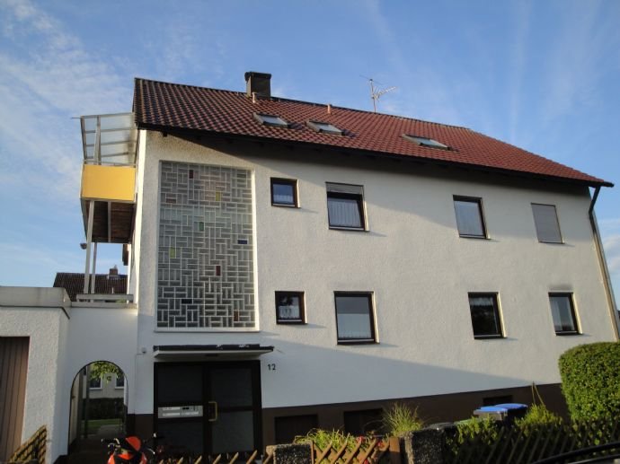 Wohnung zur Miete 800 € 4 Zimmer 113 m²<br/>Wohnfläche 1.<br/>Geschoss ab sofort<br/>Verfügbarkeit Eichenstraße 12 Poxdorf 91099