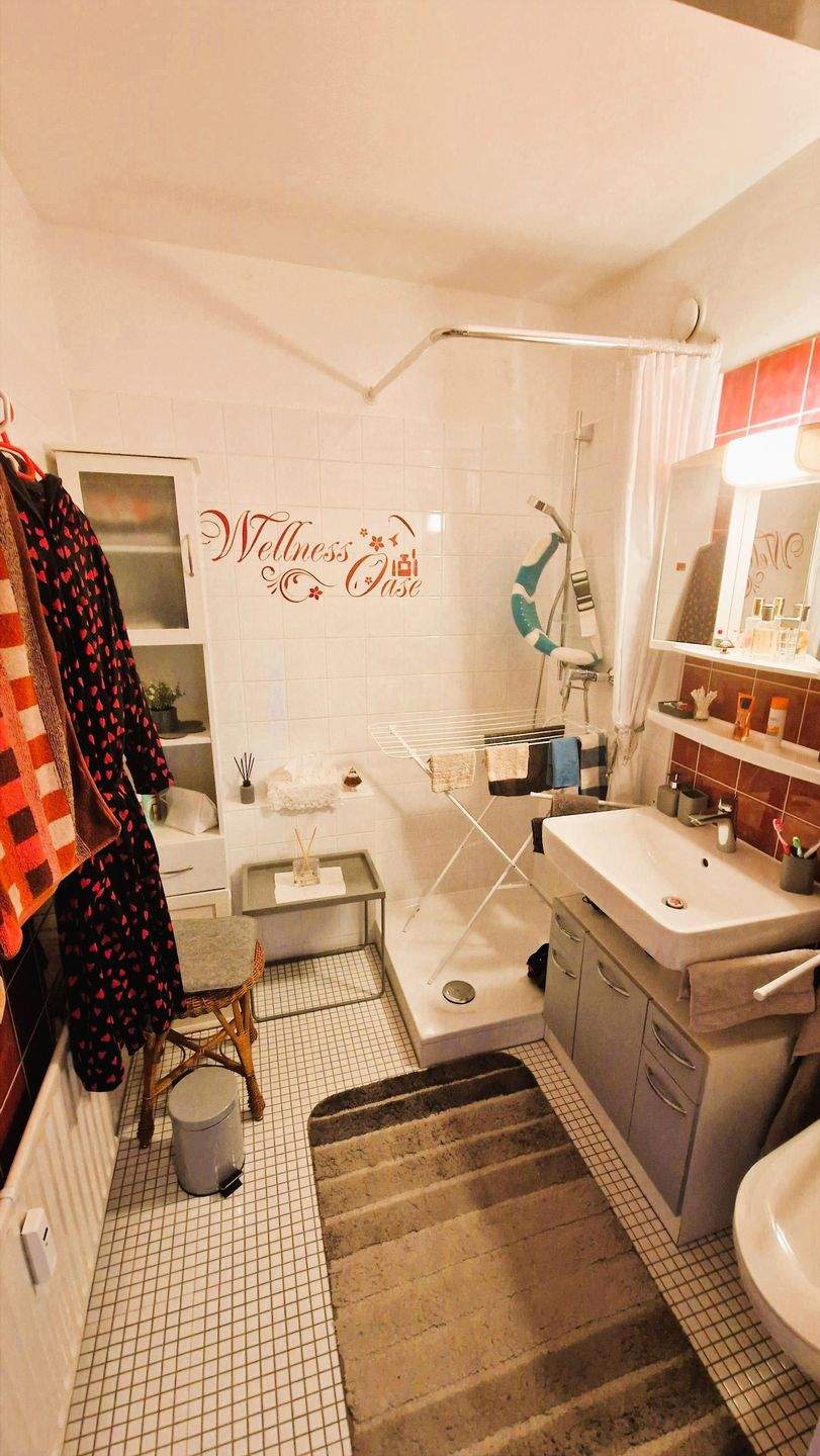 Immobilie in Höchenschwand - Wohnen mit Alpenblick, Hallenbad und Sauna im Haus! - Bild 4