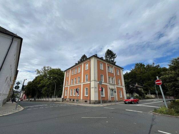 Mehrfamilienhaus zum Kauf als Kapitalanlage geeignet 498.000 € 463,1 m² 890 m² Grundstück Innenstadt Hof 95028