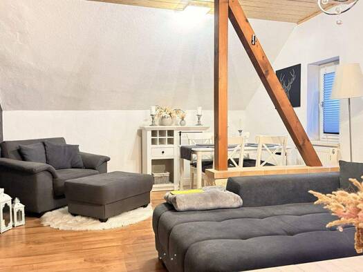 Mehrfamilienhaus zum Kauf 180.000 € 9 Zimmer 240 m² 680 m² Grundstück Hohndorf 09394